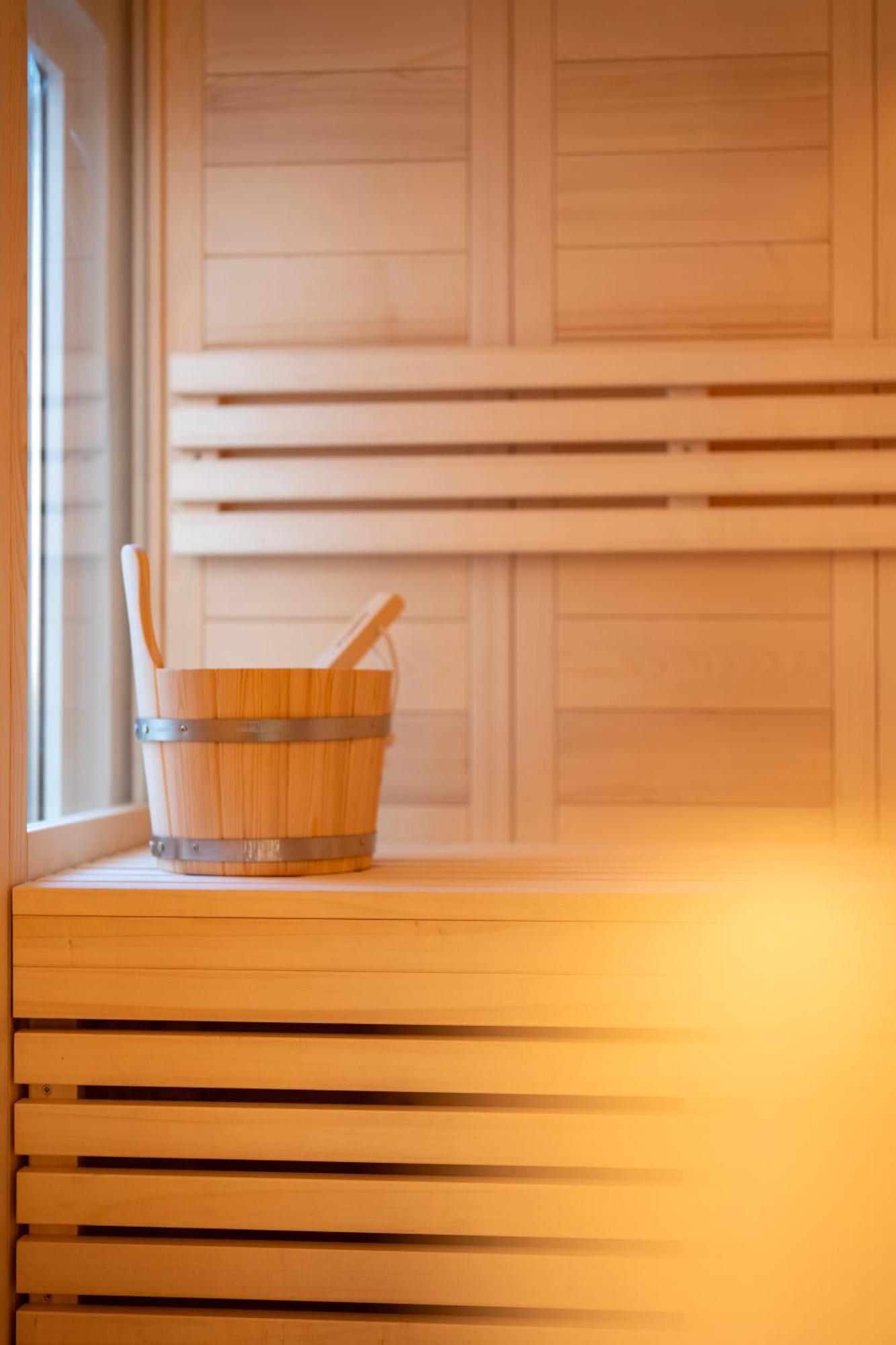 Derouse Eva Suite Jacuzzi & Sauna Aten Exteriör bild